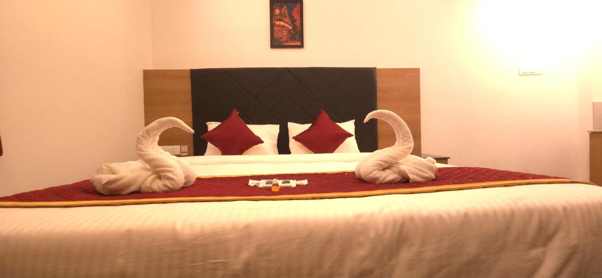Shreem Sesha Sai Residency Hotel ติรุวันนามาลัย ภายนอก รูปภาพ
