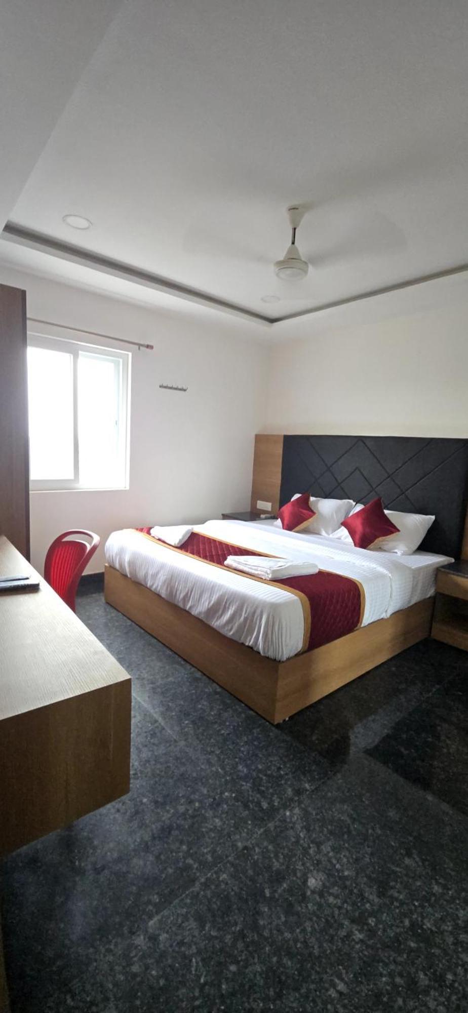 Shreem Sesha Sai Residency Hotel ติรุวันนามาลัย ภายนอก รูปภาพ