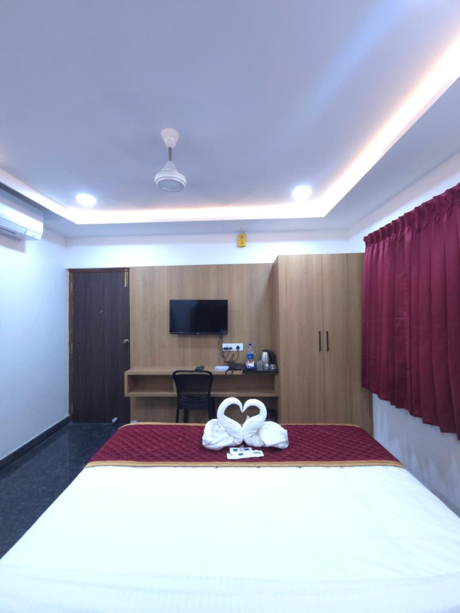 Shreem Sesha Sai Residency Hotel ติรุวันนามาลัย ภายนอก รูปภาพ